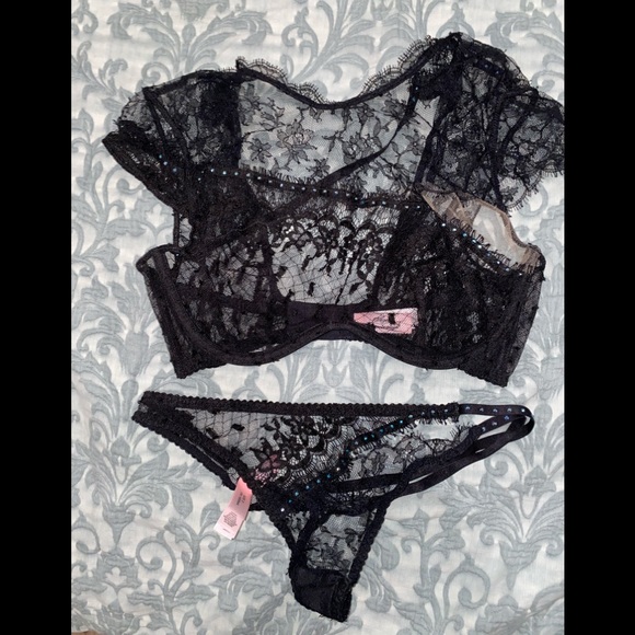 Agent Provocateur Kenzie 2 piece set! - Picture 5 of 11